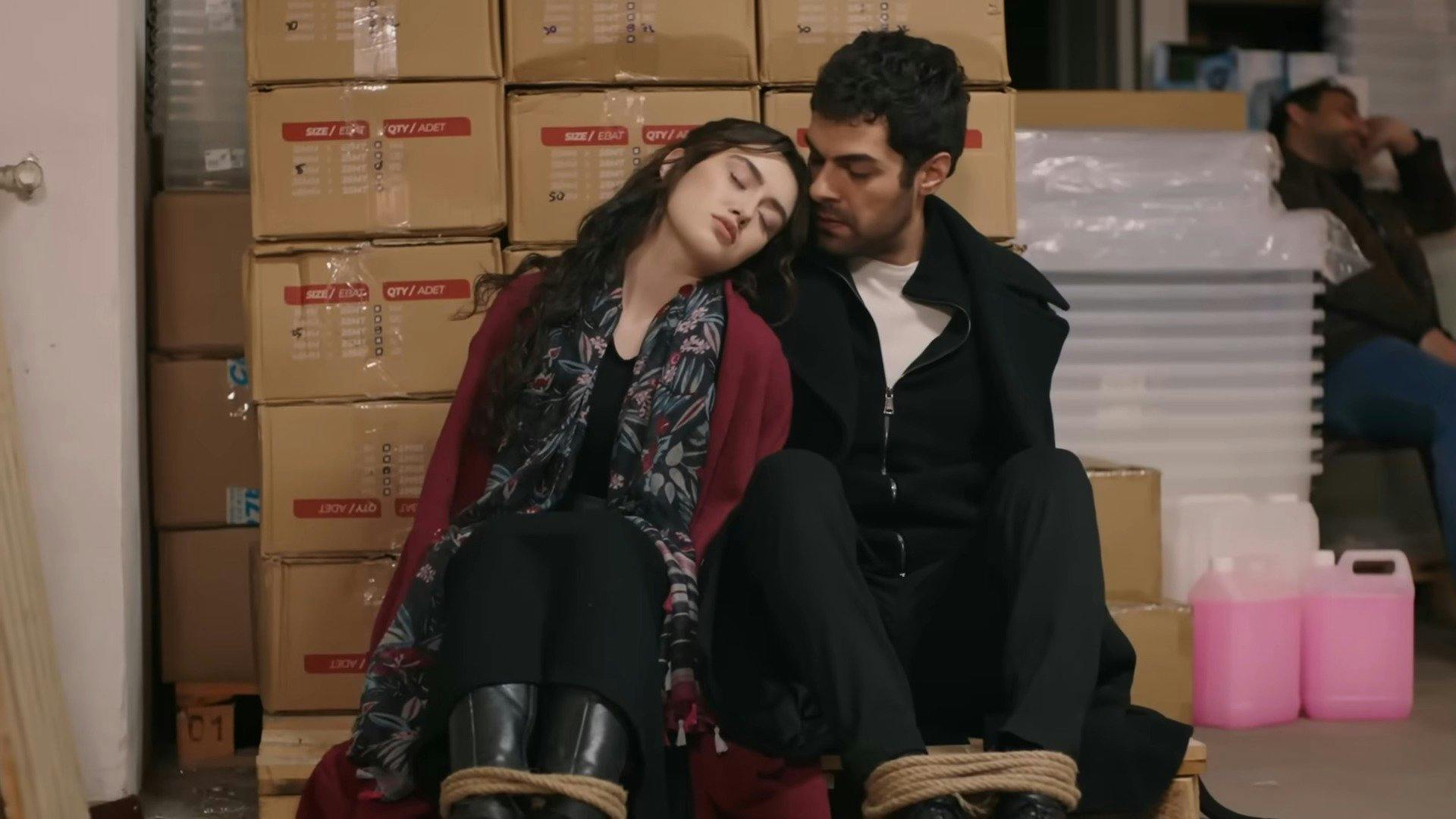 Rüzgarlı Tepe - episódio 1x55