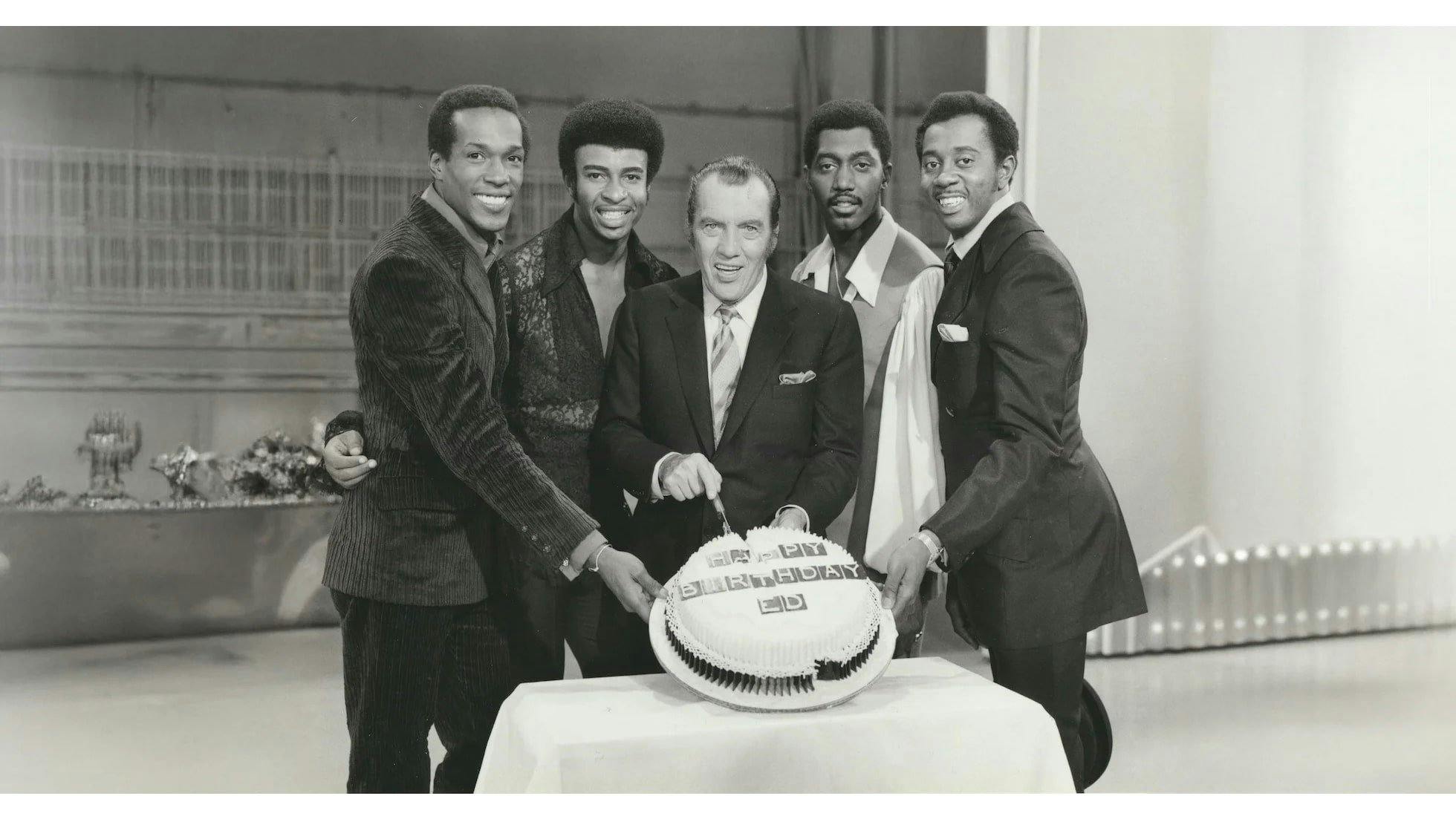Programa de Domingo: A História de Ed Sullivan backdrop