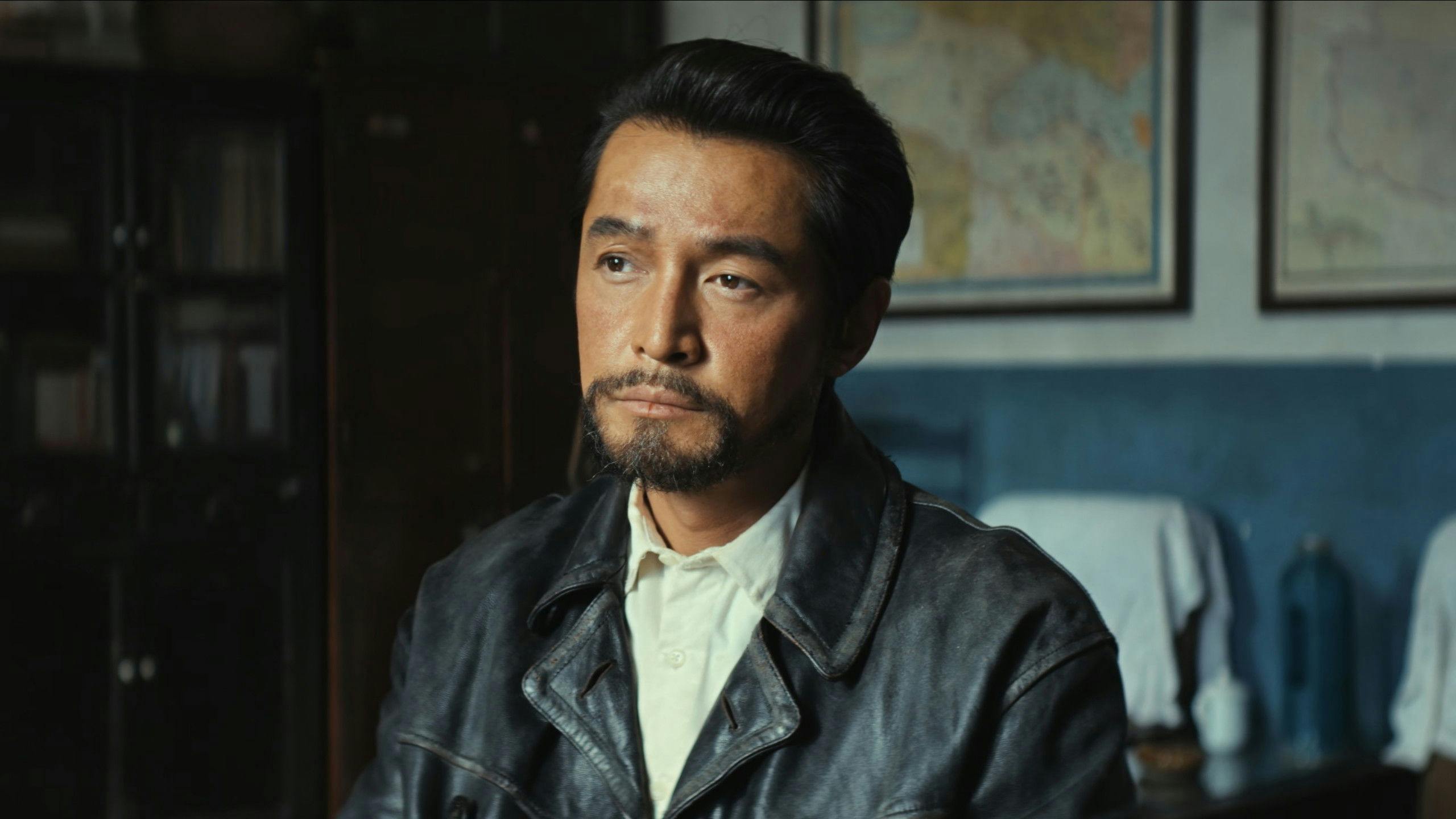 Born to Be Alive backdrop