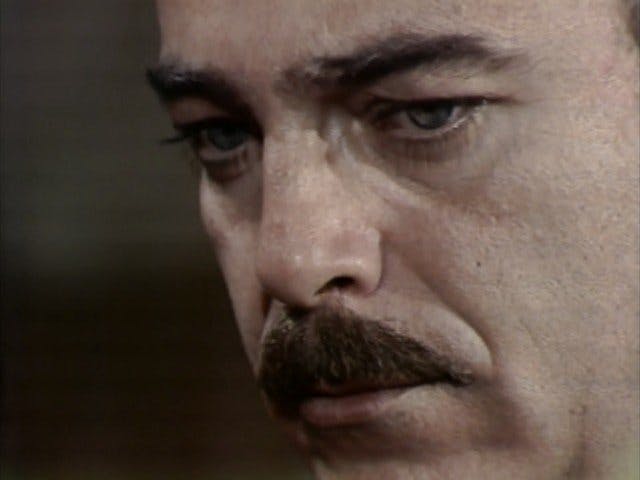 A Sucessora - episódio 1x77