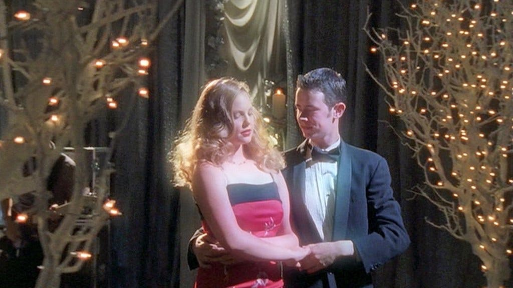 Arquivo Roswell - episódio 1x9