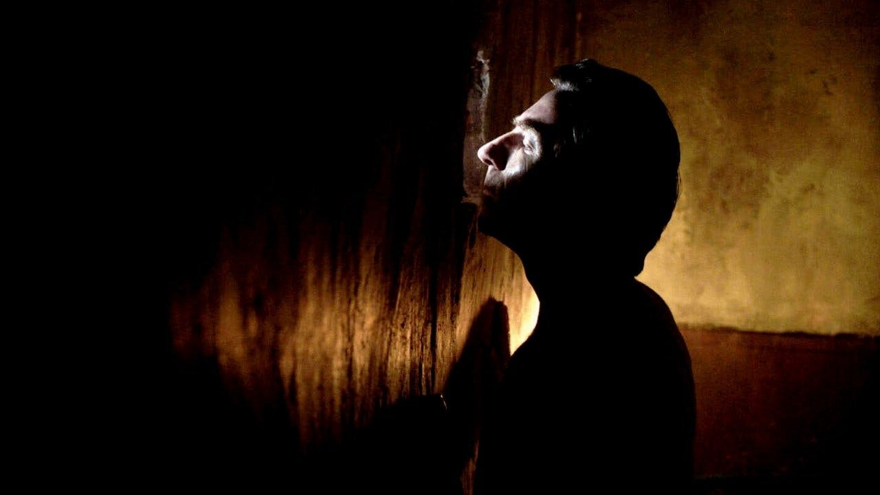 A Trincheira Infinita backdrop