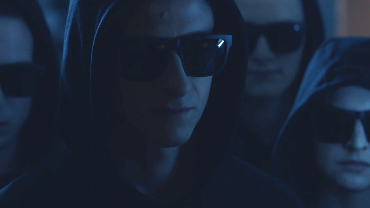 Deixe-nos Entrar backdrop