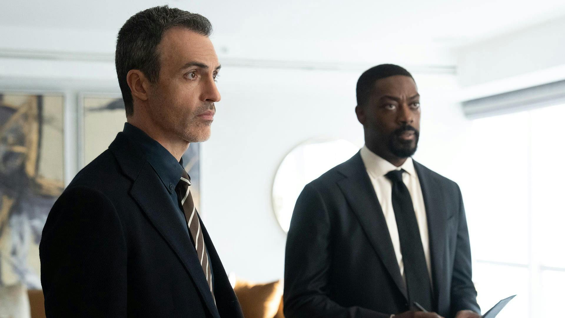 Lei & Ordem backdrop