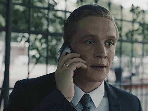 You Are Wanted - episódio 1x1