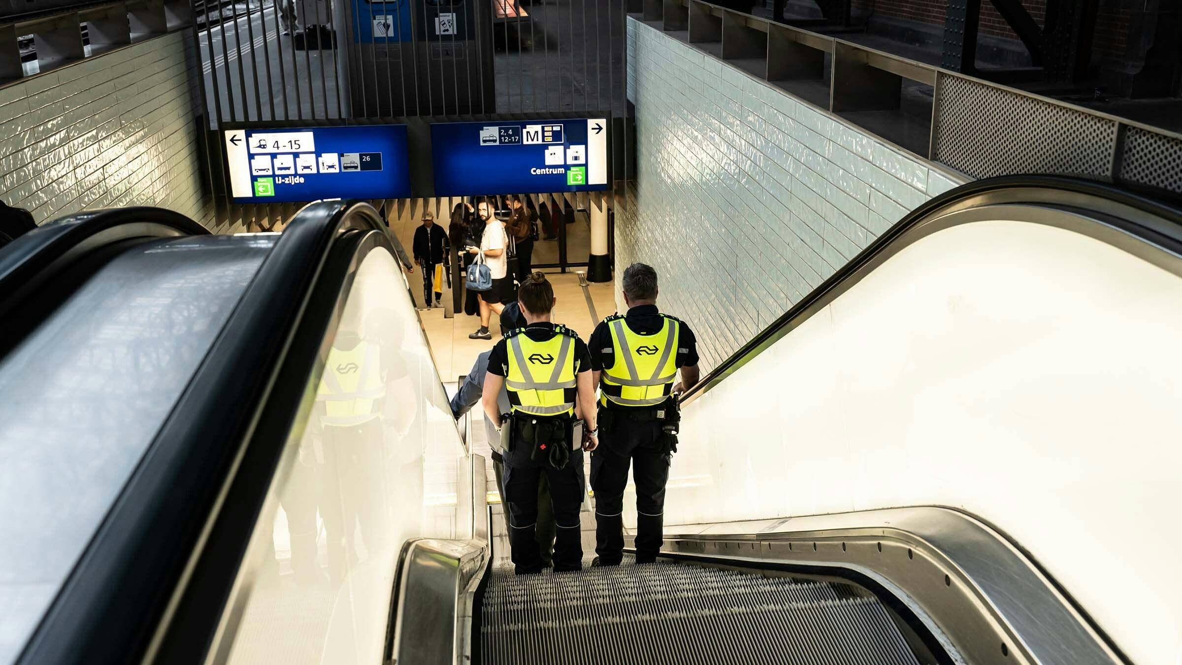 Amsterdam Central 24/7 backdrop