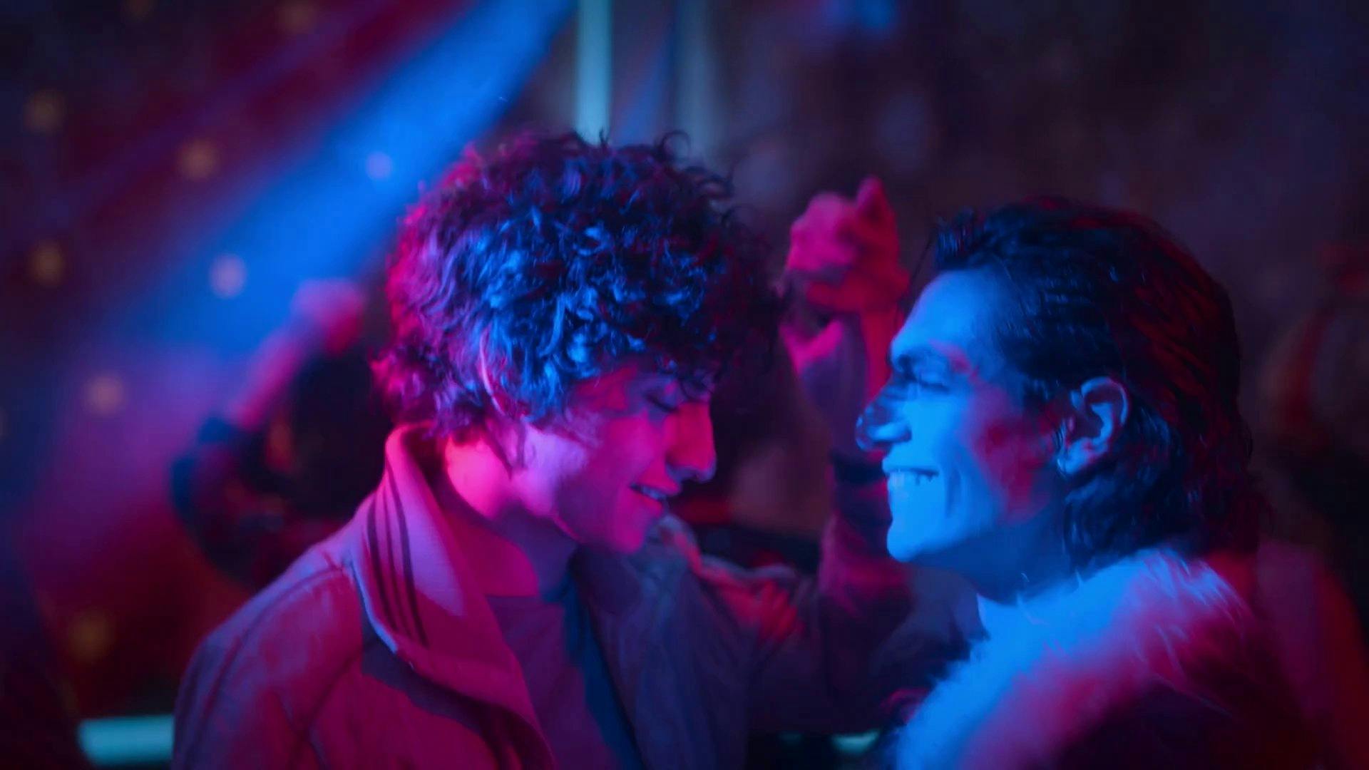 Tenho Que Morrer Todas as Noites - episódio 1x2