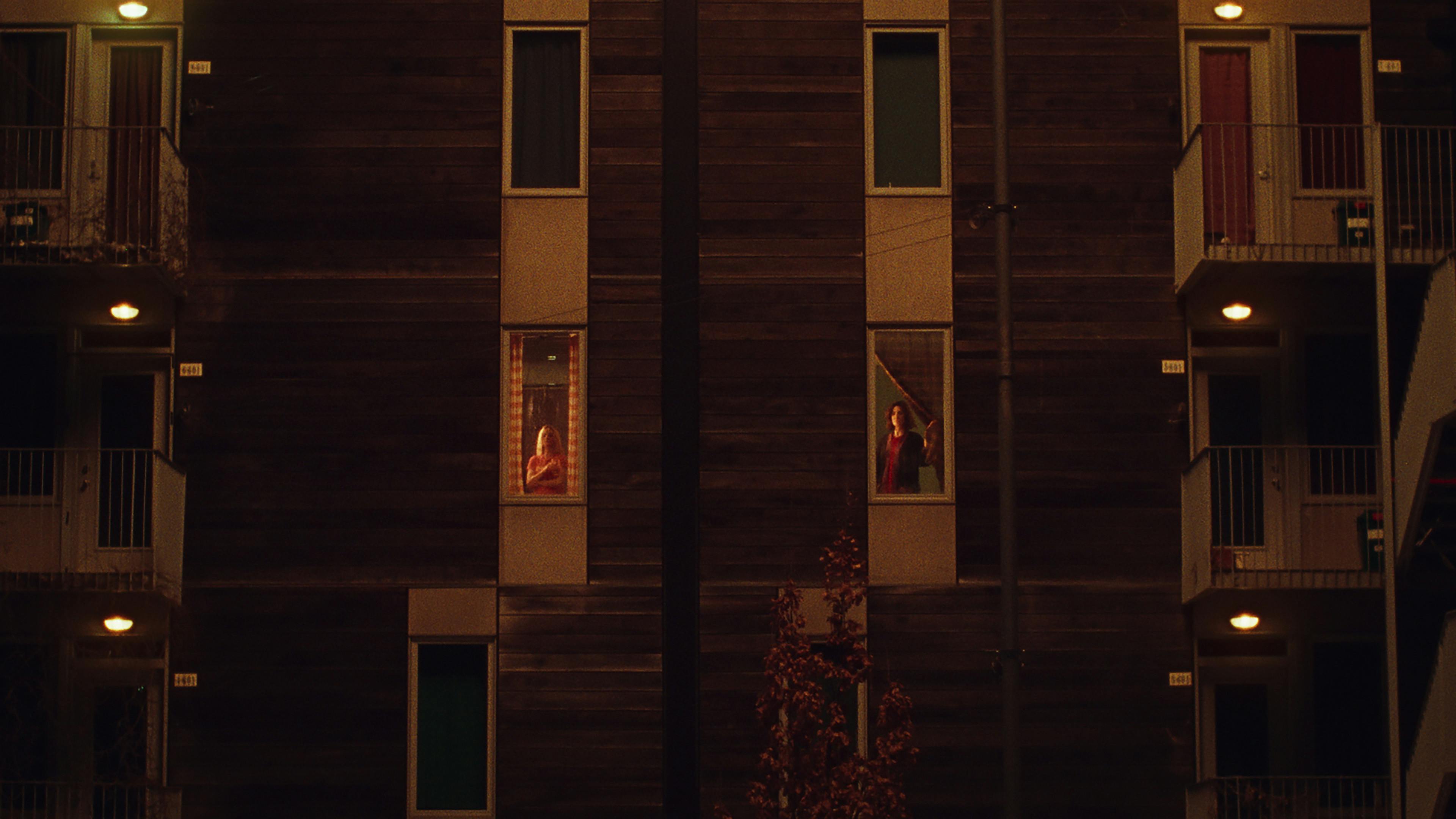 Entre Duas Mulheres backdrop