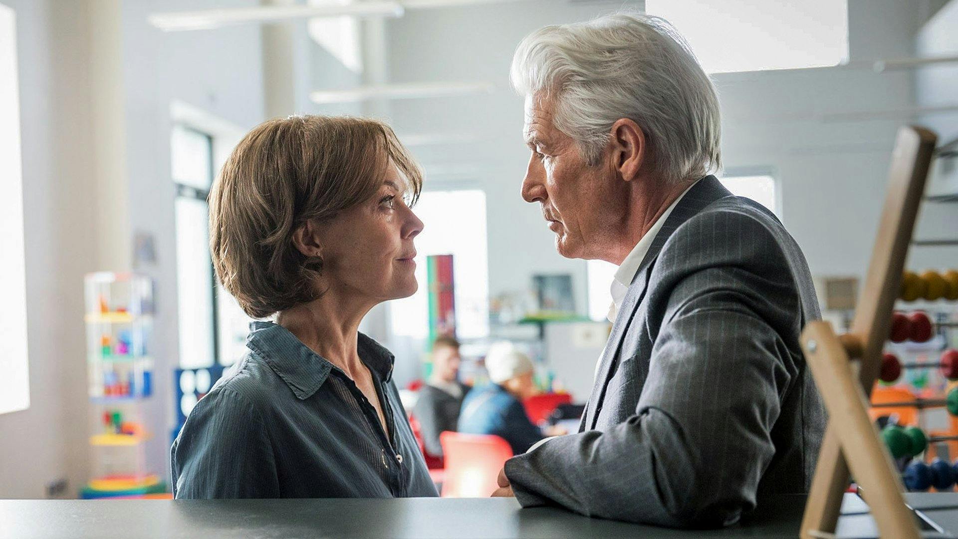 MotherFatherSon - episódio 1x6