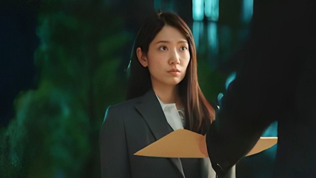 Hong, A Infiltrada - episódio 1x1