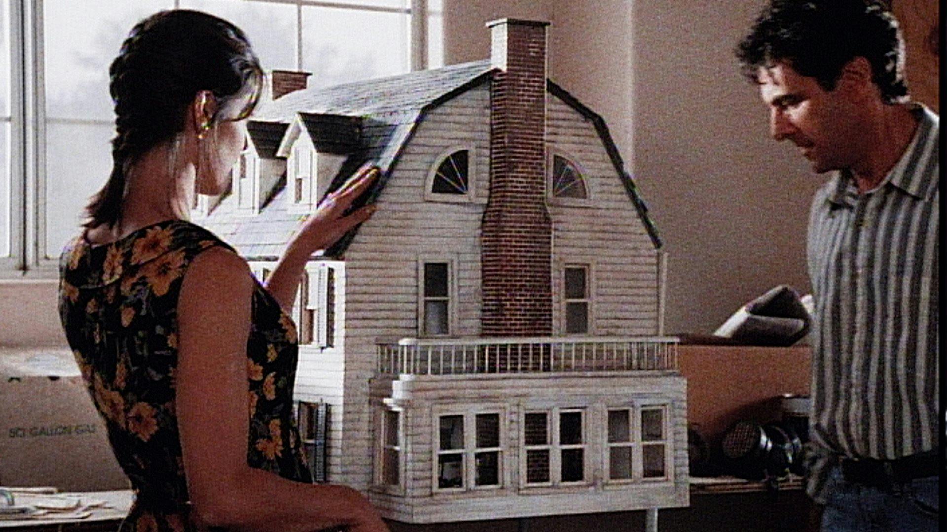 Amityville 8 - A Casa Maldita backdrop