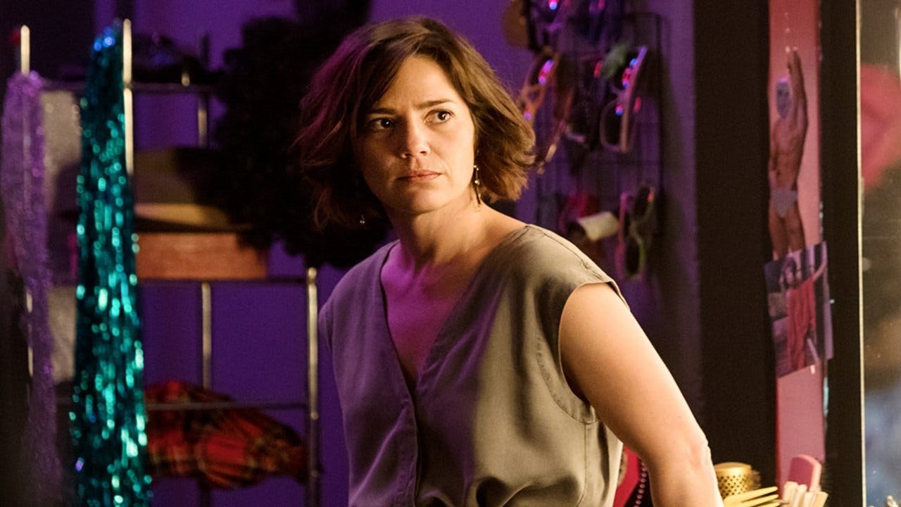 Hard - episódio 1x8