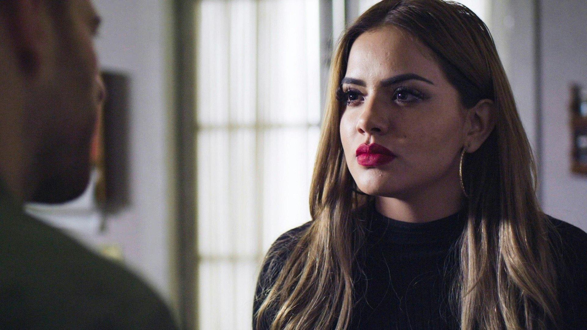 Falsa Identidade - episódio 1x60
