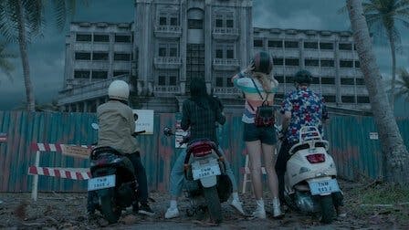 Sr. Meia-Noite: Cuidado com os Monstros - episódio 1x2