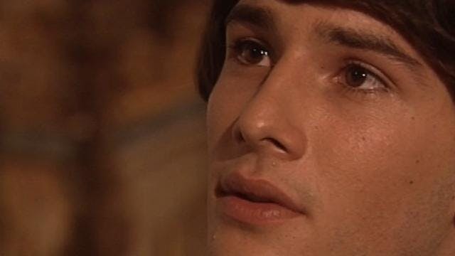 Hilda Furacão - episódio 1x4