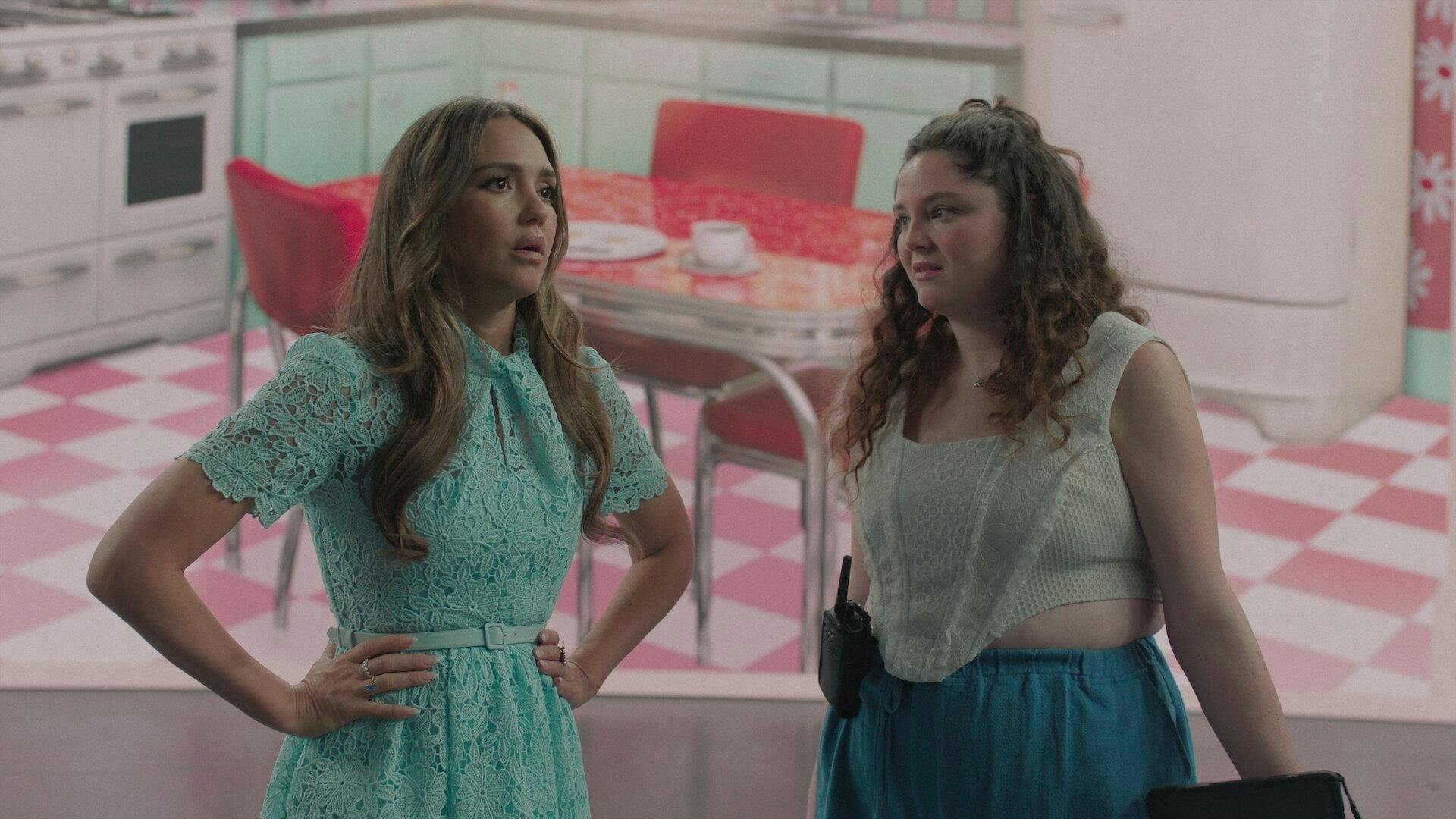 Too Much - episódio 1x1