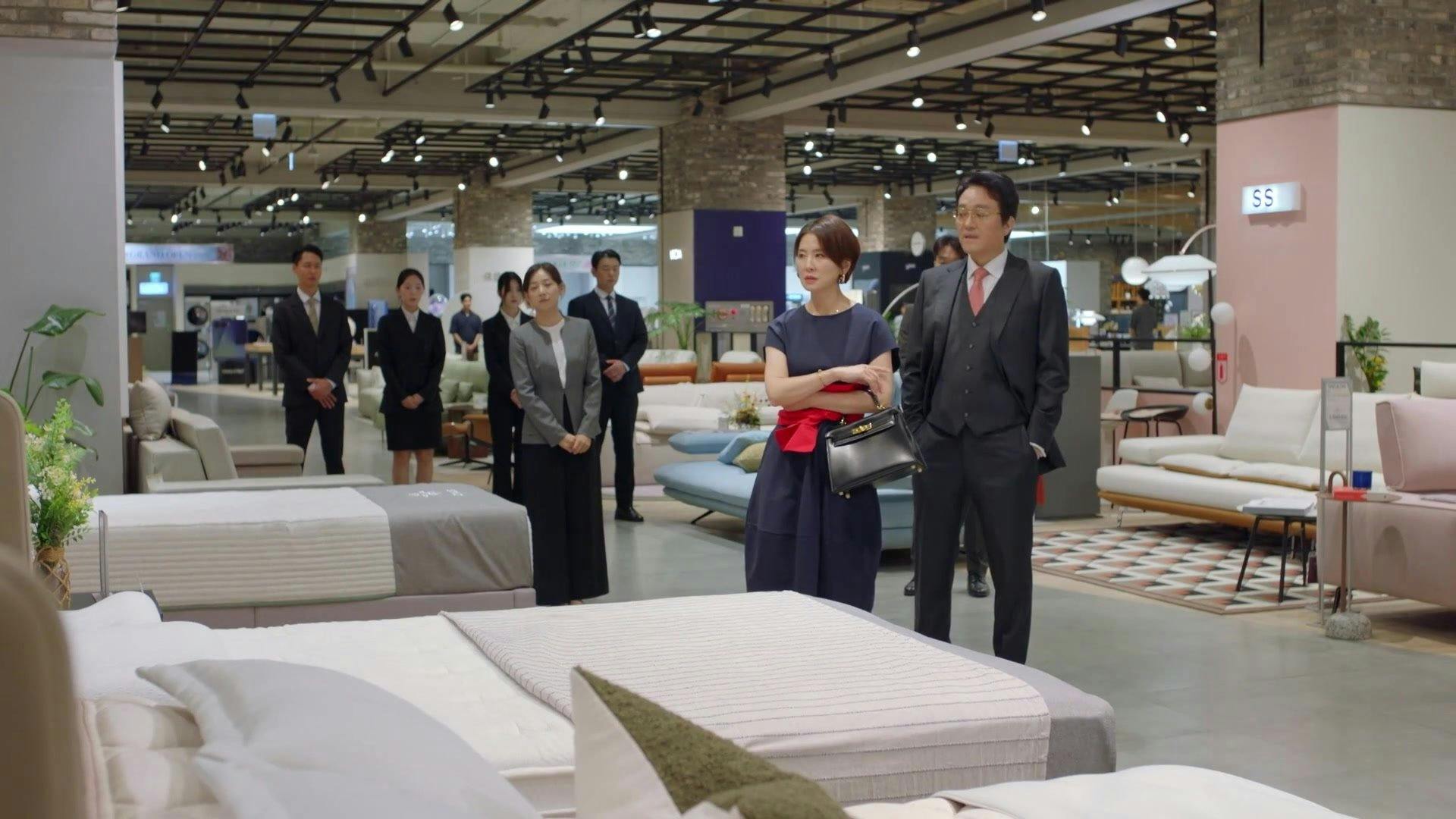 Uma Mentirosa Gananciosa - episódio 1x7