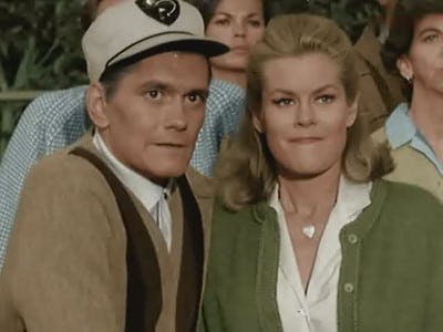 A Feiticeira - episódio 1x6