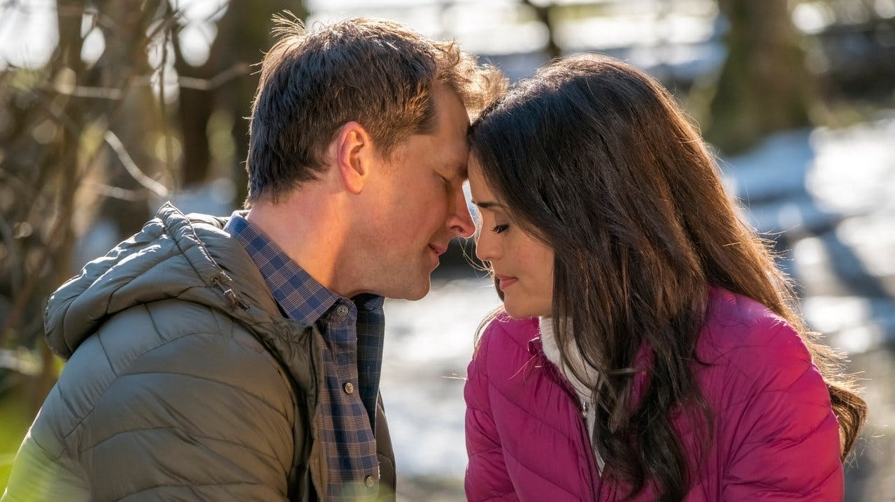 Campfire Kiss assista online