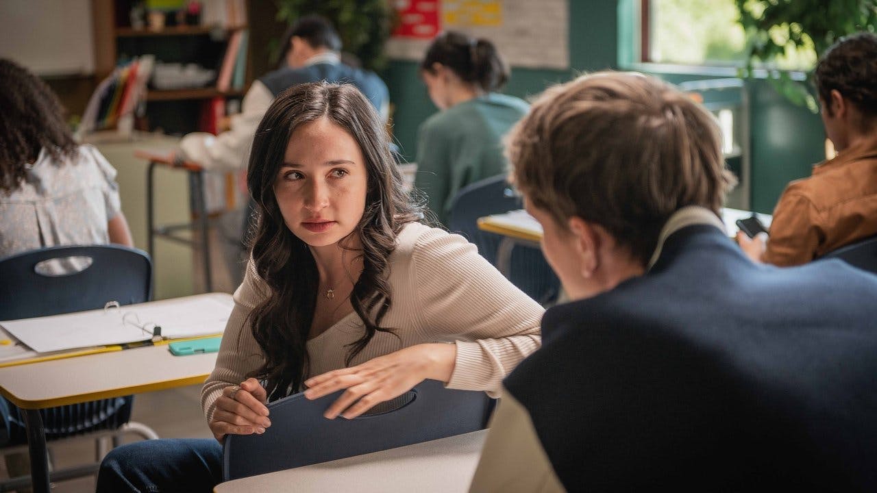 Killing for Extra Credit assista online
