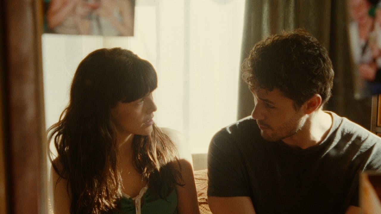 Entre Nós: Uma Dose Extra de Amor assista online
