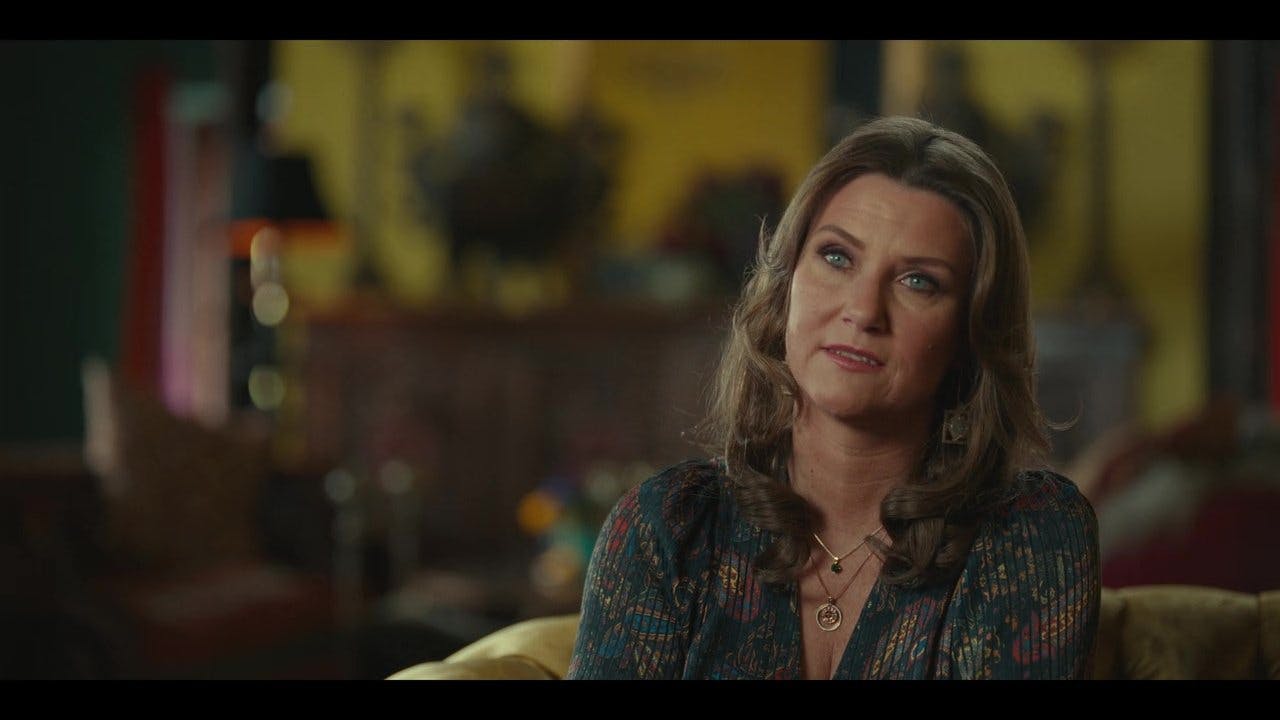 Realeza Rebelde: Um Amor Improvável assista online
