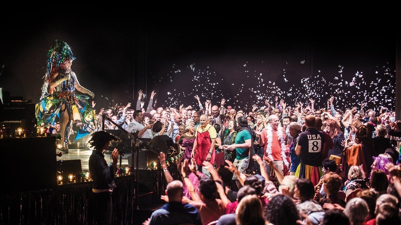 Taylor Mac Apresenta: 24 Décadas de História da Música Popular assista online