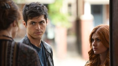 Assistir Shadowhunters: Instrumentos Mortais Temporada 2 Episódio 5 Online em HD