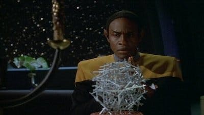 Assistir Jornada nas Estrelas: Voyager Temporada 3 Episódio 14 Online em HD