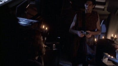 Assistir Jornada nas Estrelas: Voyager Temporada 6 Episódio 22 Online em HD