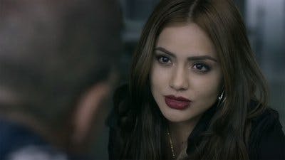 Assistir Falsa Identidade Temporada 1 Episódio 26 Online em HD