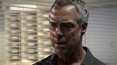 Assistir Bosch Temporada 1 Episódio 9 Online em HD