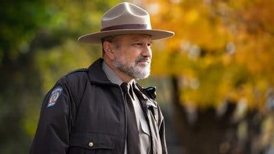 Assistir Private Eyes Temporada 5 Episódio 6 Online em HD