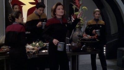 Assistir Jornada nas Estrelas: Voyager Temporada 6 Episódio 3 Online em HD