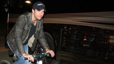 Assistir Dane Cook’s Tourgasm Temporada 1 Episódio 8 Online em HD