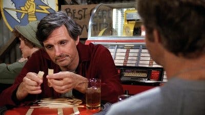 Assistir M*A*S*H Temporada 9 Episódio 12 Online em HD