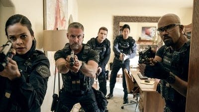 Assistir S.W.A.T.: Força de Intervenção Temporada 3 Episódio 20 Online em HD