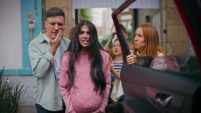 Assistir Lalola: Entre Dois Mundos Temporada 2 Episódio 10 Online em HD