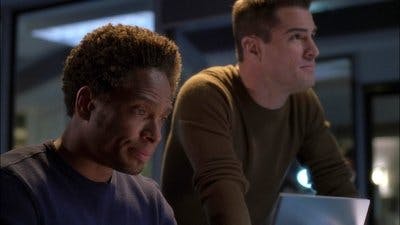 Assistir CSI: Investigação Criminal Temporada 2 Episódio 15 Online em HD