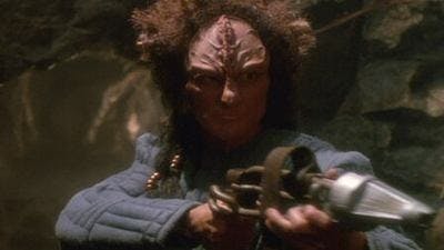 Assistir Jornada nas Estrelas: Voyager Temporada 2 Episódio 14 Online em HD