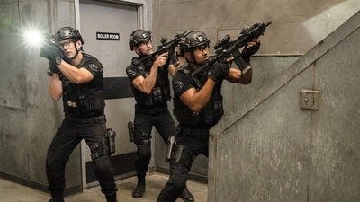 Assistir S.W.A.T.: Força de Intervenção Temporada 3 Episódio 3 Online em HD