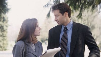 Assistir Arquivo X Temporada 1 Episódio 1 Online em HD
