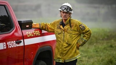 Assistir Fire Country Temporada 3 Episódio 8 Online em HD