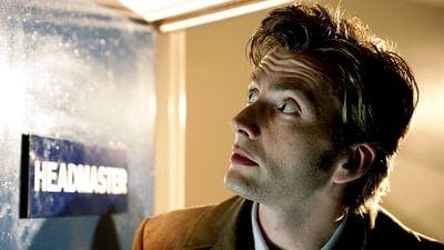 Assistir Doctor Who Temporada 2 Episódio 3 Online em HD