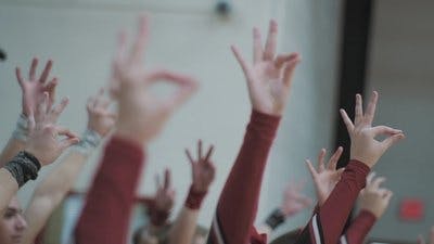 Assistir Cheer Temporada 2 Episódio 2 Online em HD