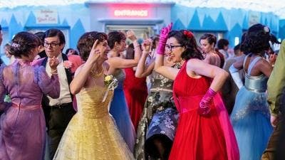 Assistir Grease: El auge de las Damas Rosas Temporada 1 Episódio 8 Online em HD