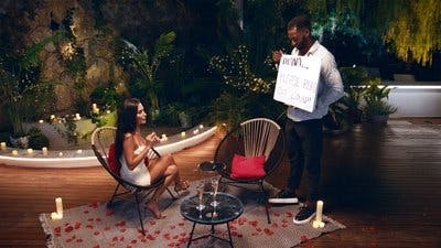 Assistir Ligar en familia Temporada 1 Episódio 8 Online em HD
