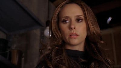 Assistir Em Contacto Temporada 3 Episódio 8 Online em HD