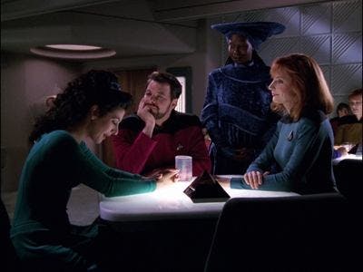 Assistir Jornada nas Estrelas: A Nova Geração Temporada 4 Episódio 10 Online em HD