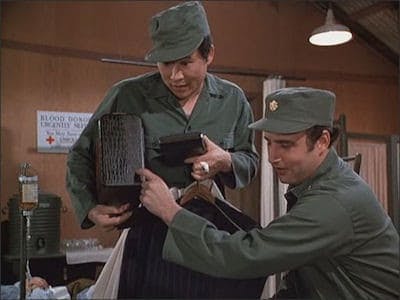 Assistir M*A*S*H Temporada 11 Episódio 3 Online em HD